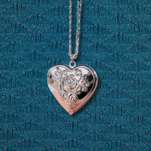 Heart Locket Necklace – 18K Gold or Stainless steel Jewelry